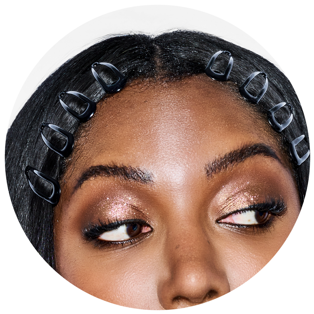 black hairtone image