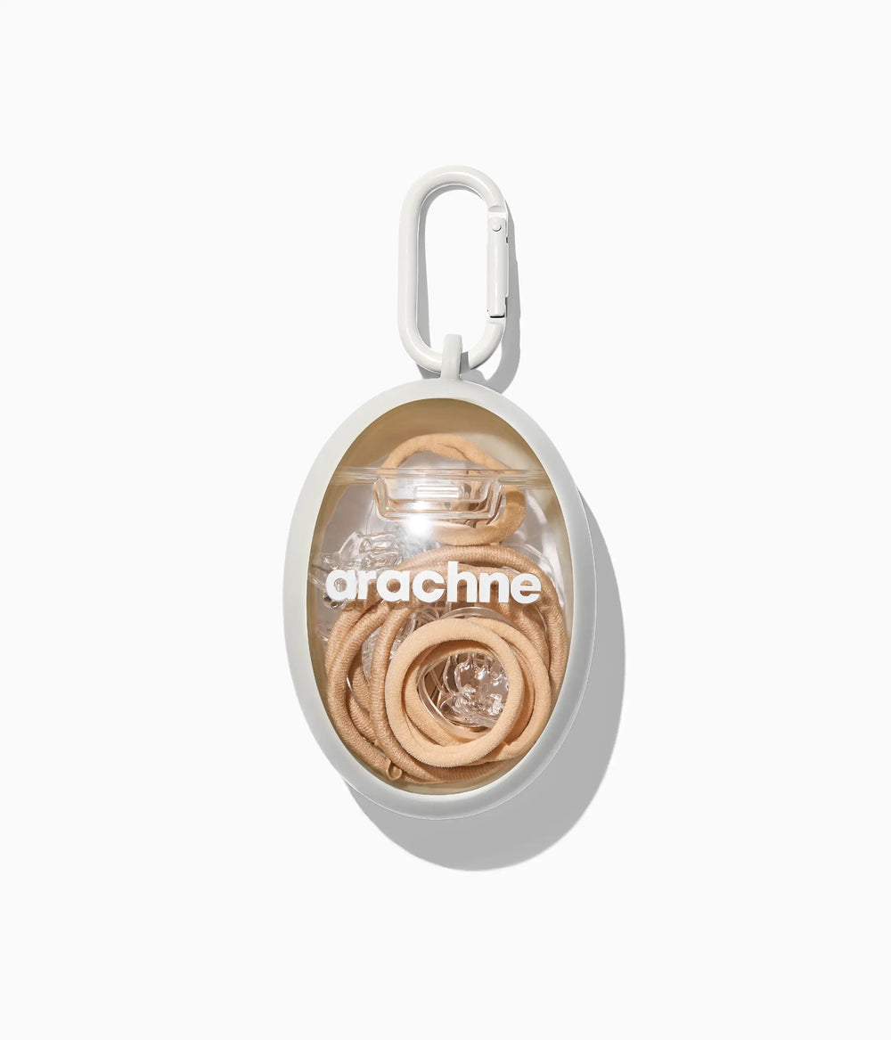 L'UOVO™ The Everywhere Essentials Egg in Blonde Bombshell, 38 Pcs