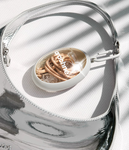 L'UOVO™ The Everywhere Essentials Egg in Blonde Bombshell, 38 Pcs