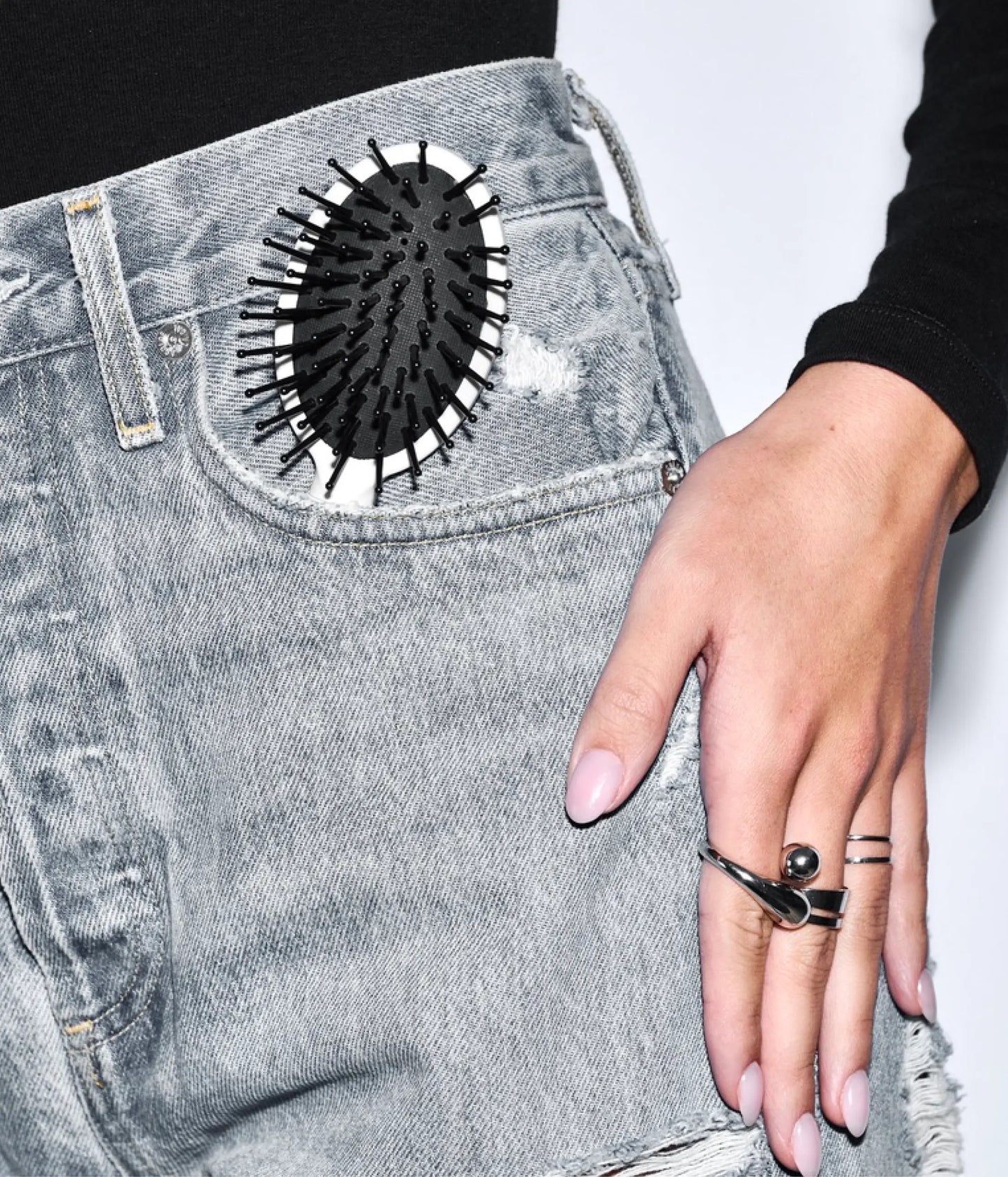 MINI DailyDetox™ Charcoal Detangle Hairbrush
