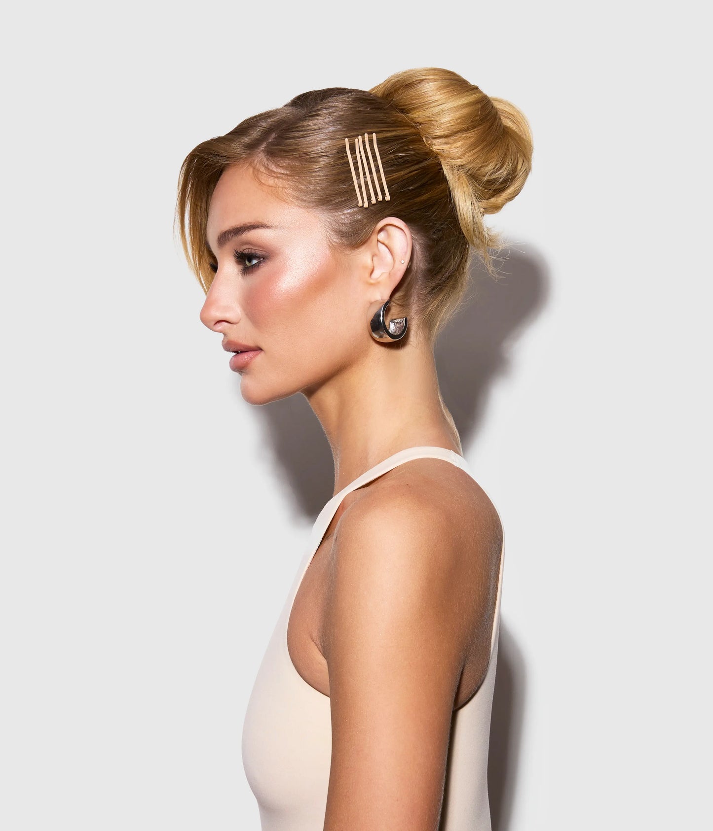 SuperHold™ Flat Enamel Bobby Pins in Blonde Bombshell, 24 Pcs