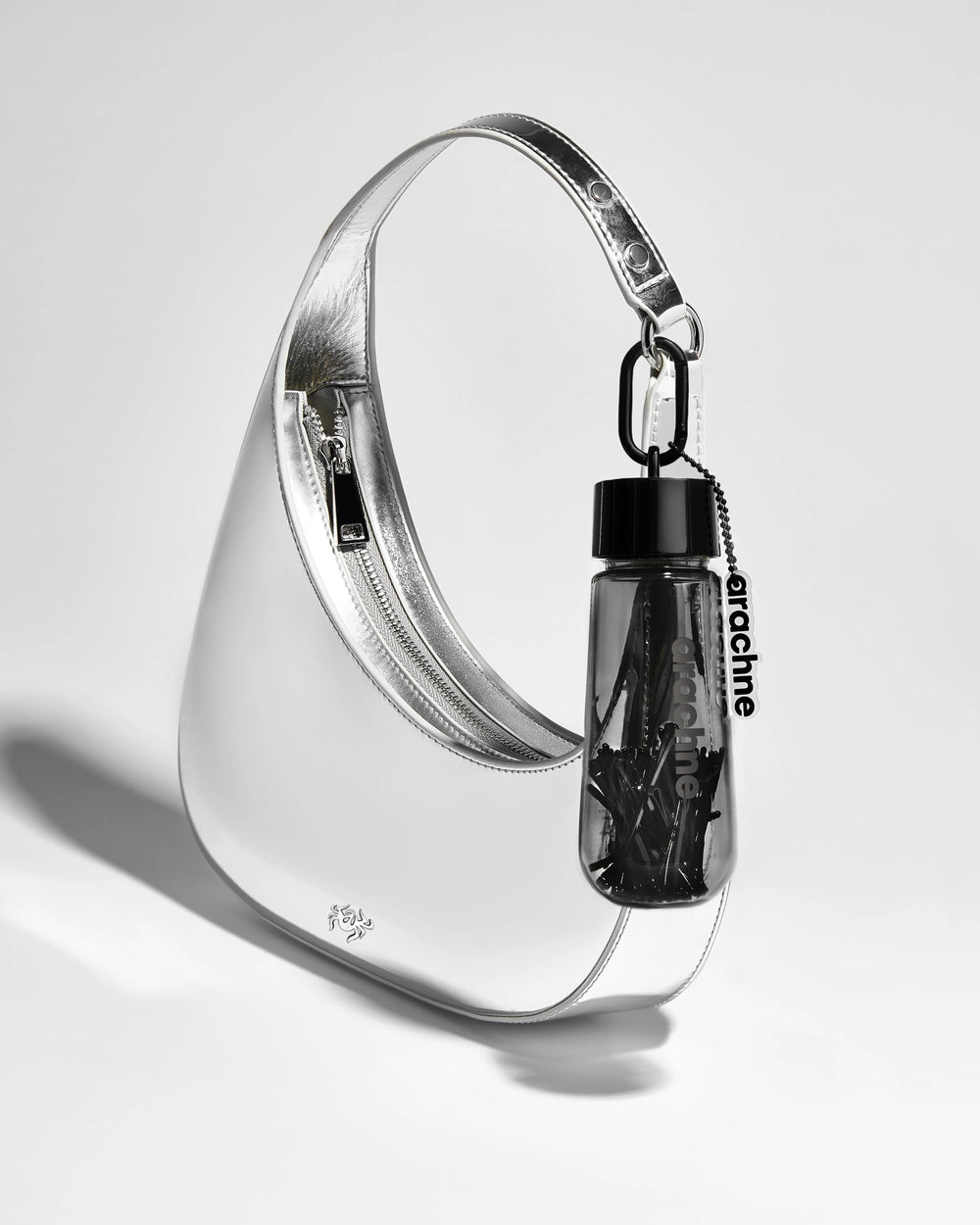 BobbyBottle™ Clip & Go Capsule in Ink Drip